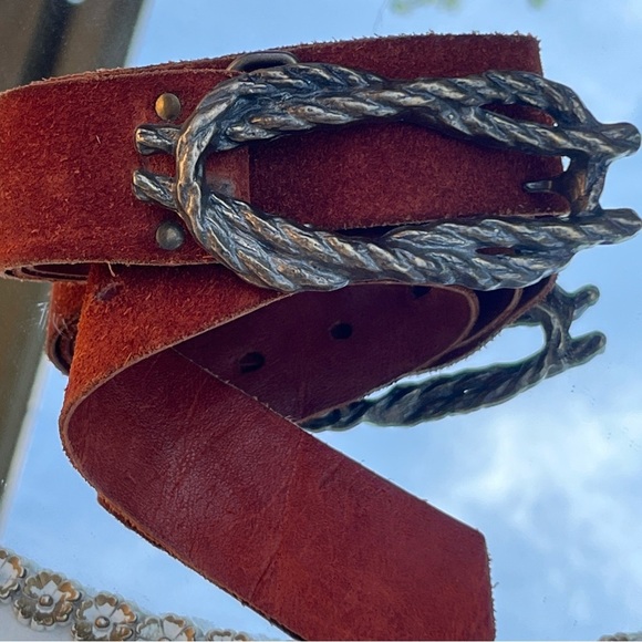 Vintage Split Suede Belt Womens Small Western Cowgirl Boho Rodeo 26-32” - Picture 8 of 8